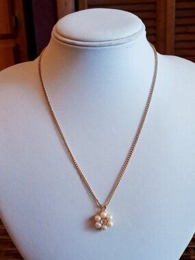 Vintage Faux Pearl Flower Daisy Charm Necklace on Gold Chain w/Crystal Center
